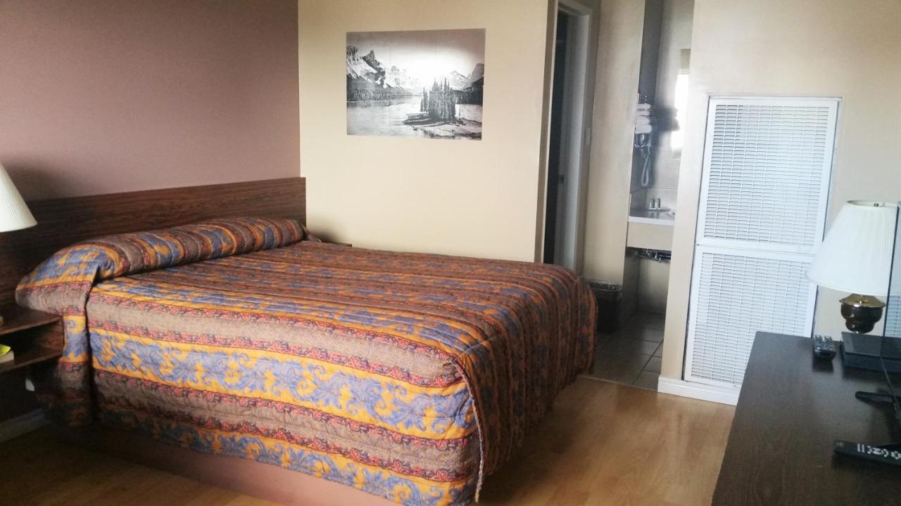 Viking Lamplighter Motel Экстерьер фото